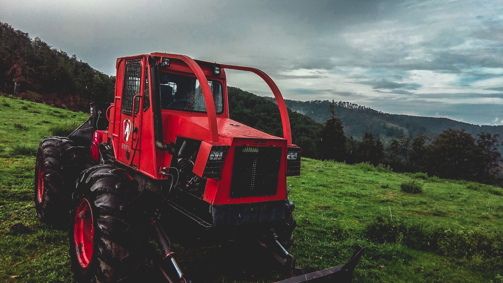 Кредит под залог спецтехники в Красногорске